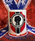 Tasse - White Power Faust im Wappen